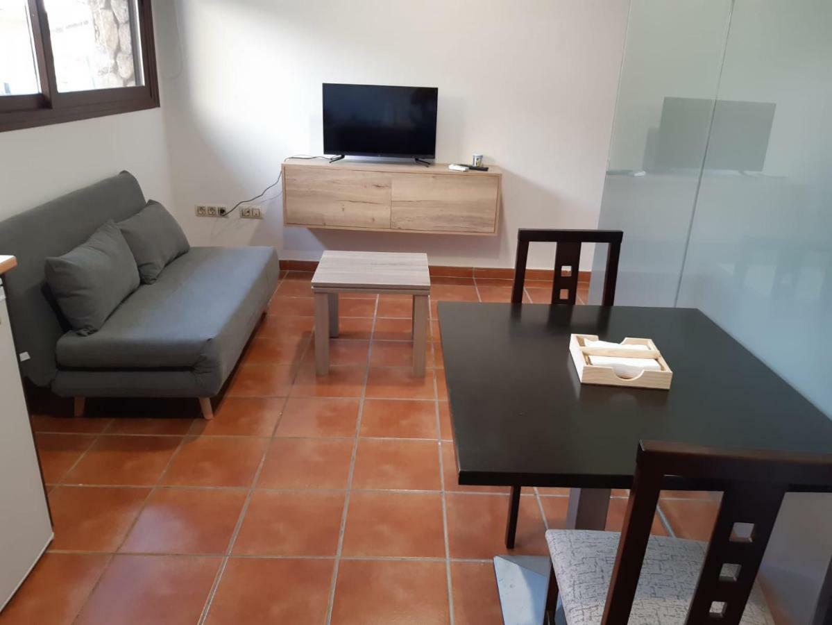Apartamentos Fuente Arriba Poyales Del Hoyo エクステリア 写真